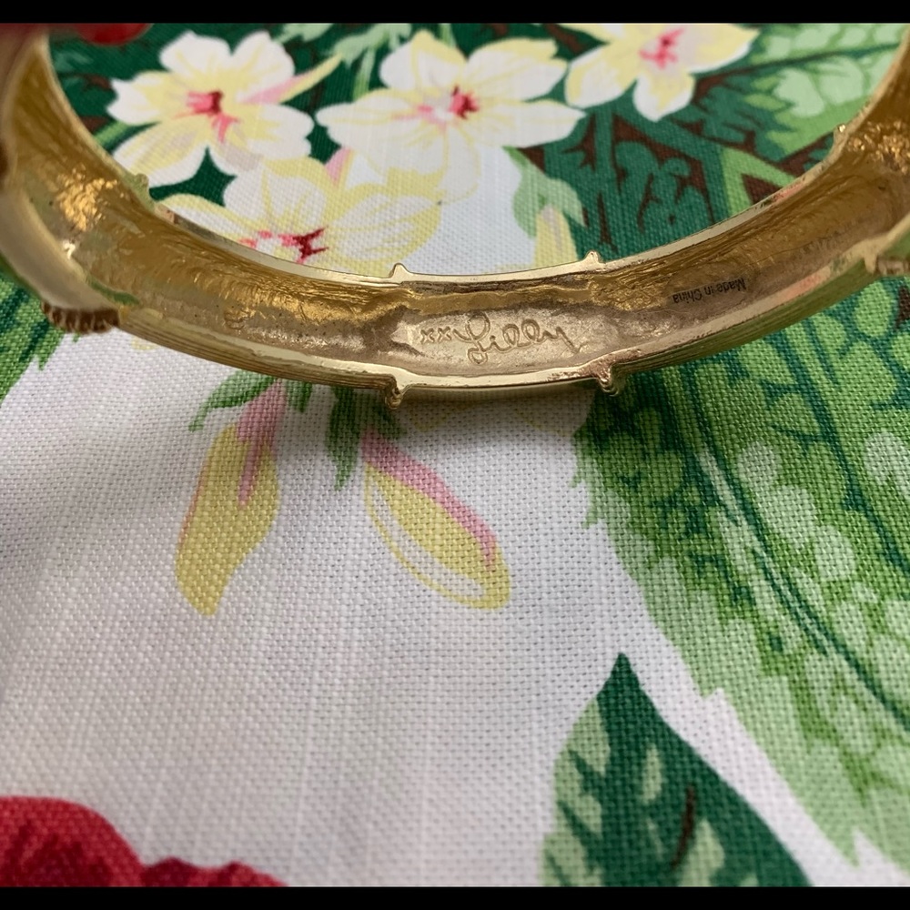 GLAMOROUS Lilly Pulitzer Designer Gold Tone Bangle - Picture 3 of 4